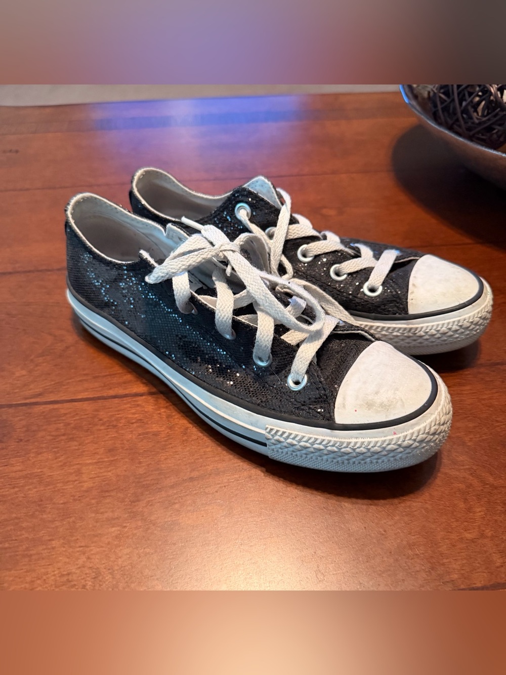 Converse Women's Chuck Taylor All Star Black Sequin Sparkle Low-Top Sneakers 6